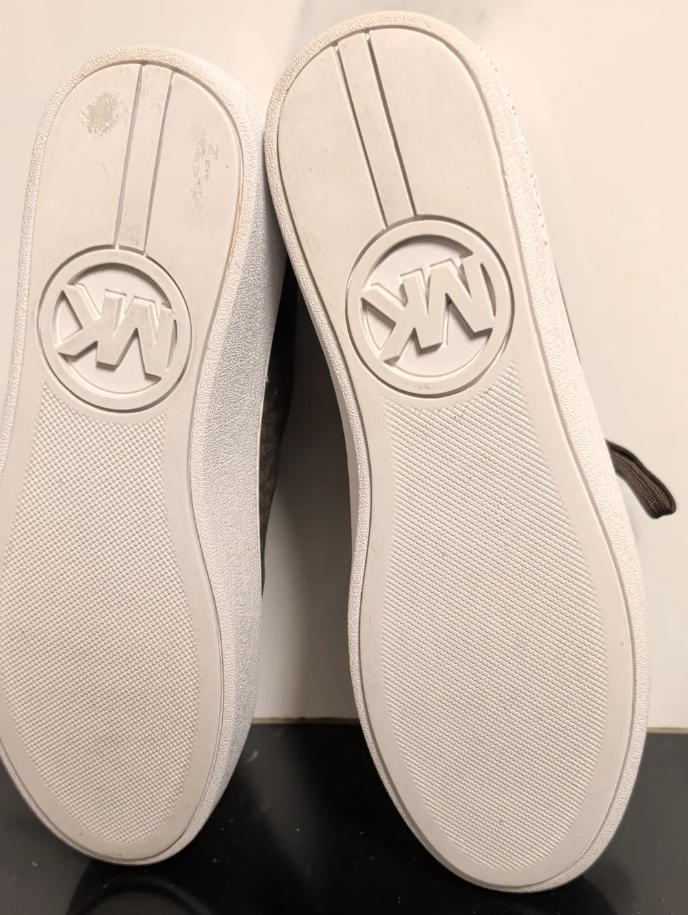 Michael Kors Poppy Color-Block Logo Sneakers Size 7.5 Used Excellent